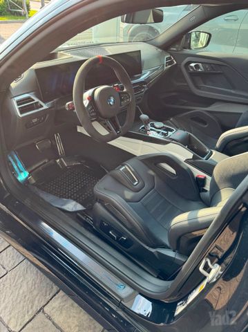 ב מ וו M2