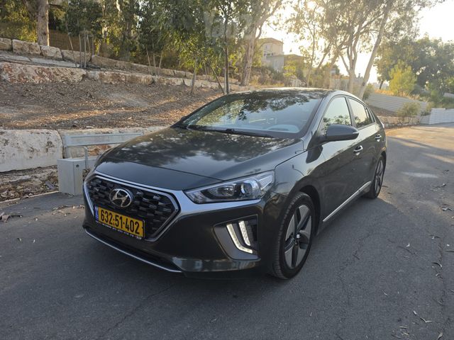 מודעת רכב יונדאי איוניק