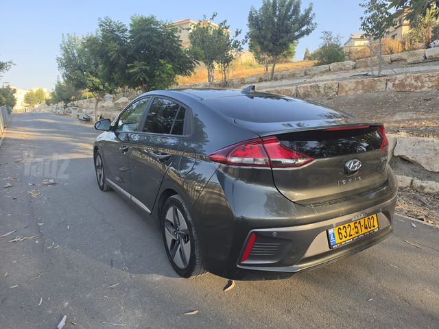 יונדאי איוניק