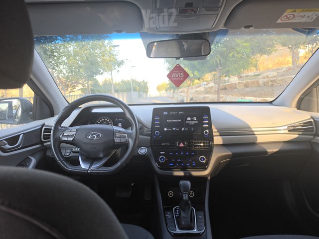 יונדאי איוניק