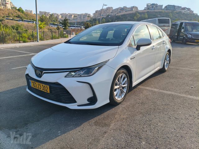 טויוטה קורולה