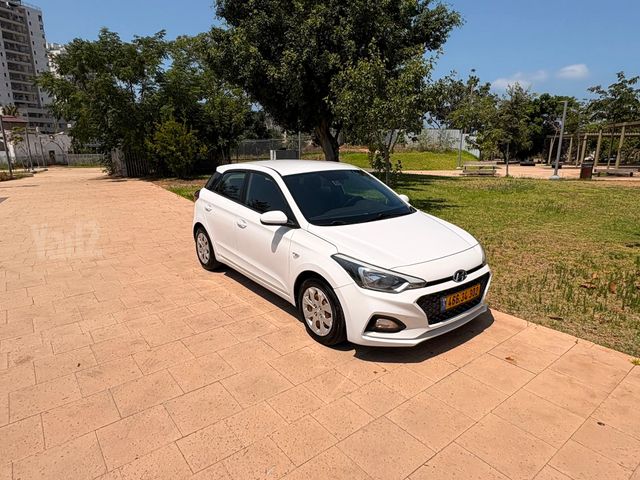 יונדאי i20