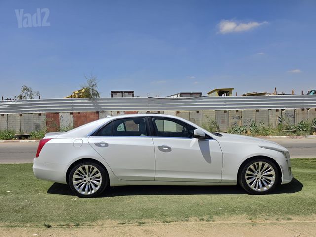 קאדילק CTS