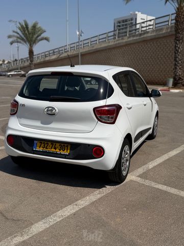 יונדאי i10