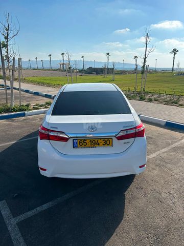טויוטה קורולה