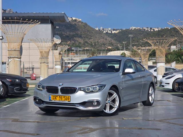 מודעת רכב ב מ וו סדרה 4