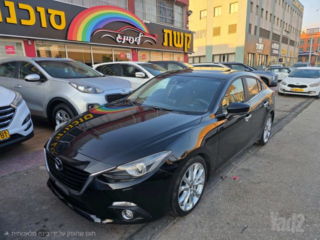 מאזדה 3