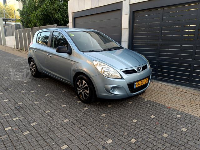יונדאי i20