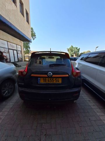 ניסאן ג'וק