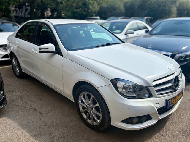 מודעת רכב מרצדס-בנץ C-class