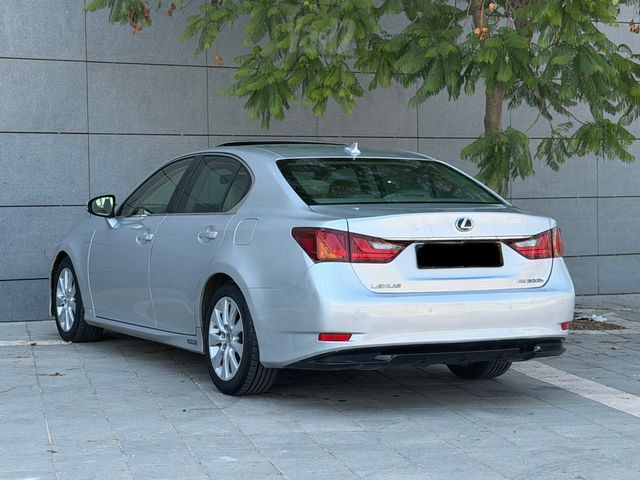 לקסוס GS