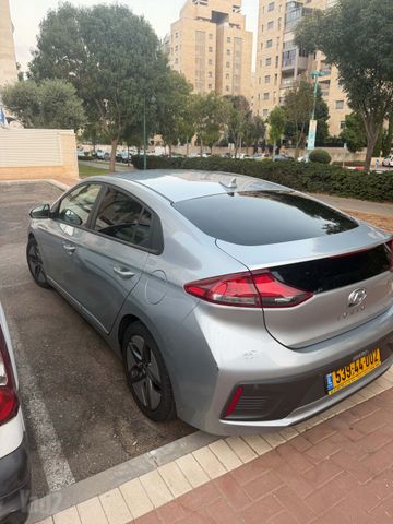 יונדאי איוניק