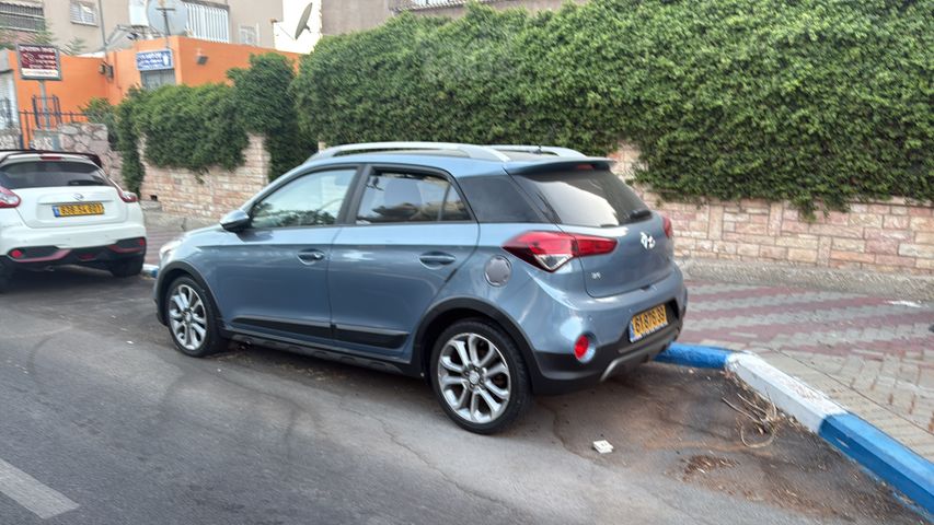 יונדאי I20 קרוס