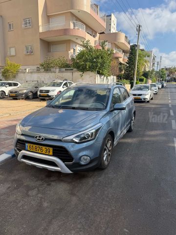 יונדאי I20 קרוס