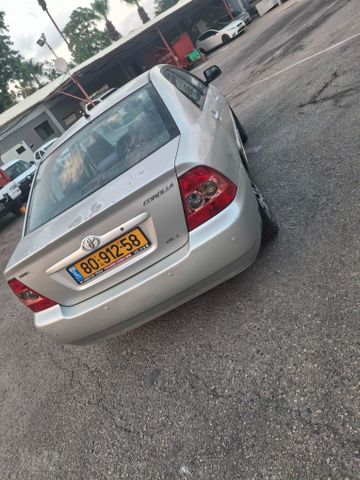 טויוטה קורולה