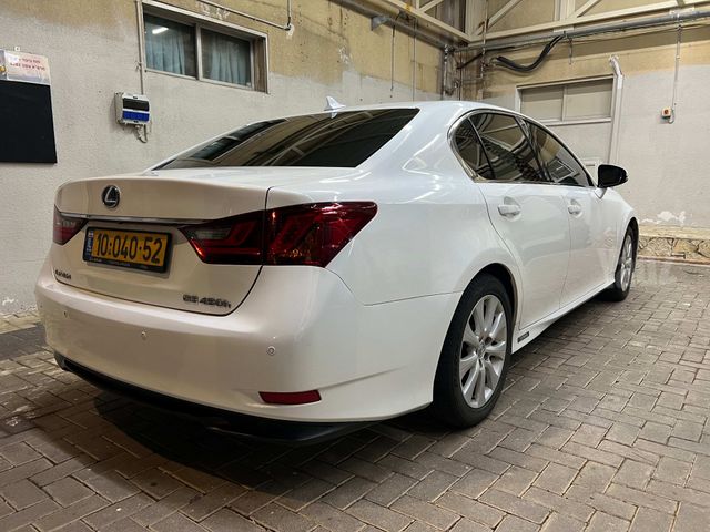 לקסוס GS