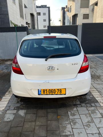 יונדאי i20