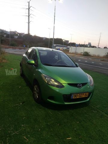 מודעת רכב מאזדה 2