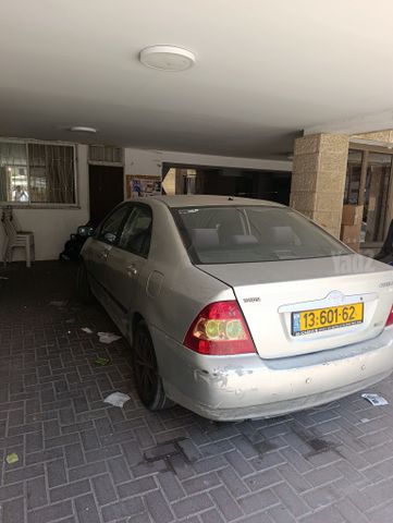 טויוטה קורולה