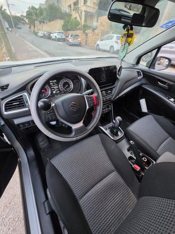סוזוקי S-Cross