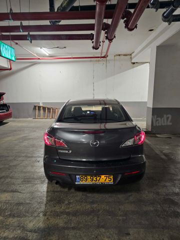 מאזדה 3