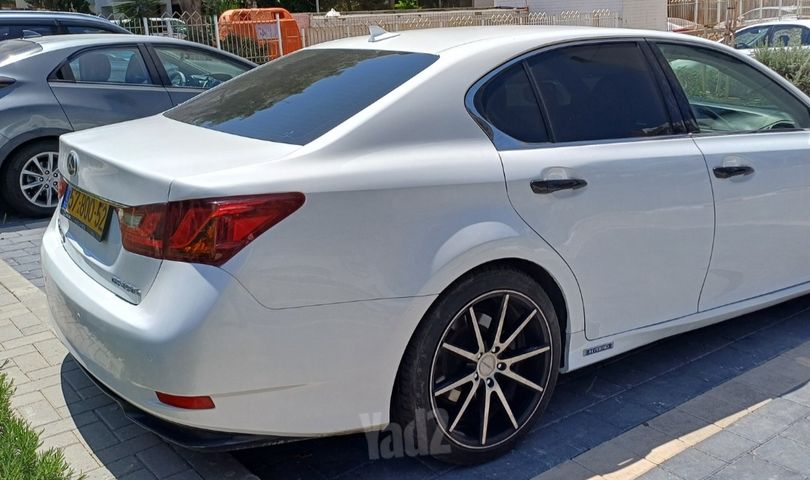 לקסוס GS