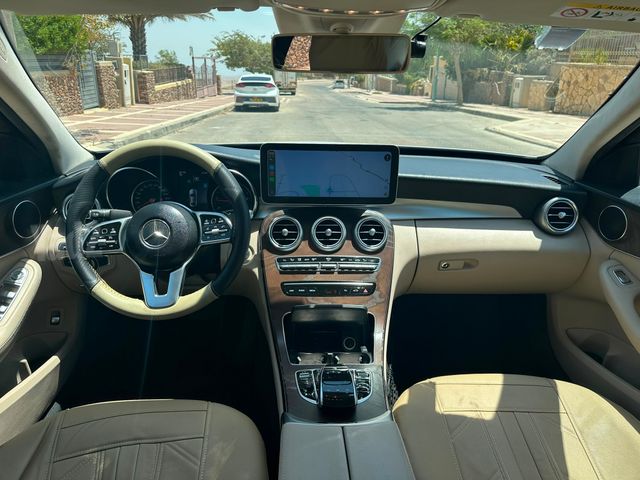 מודעת רכב מרצדס-בנץ C-class