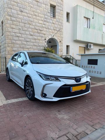 מודעת רכב טויוטה קורולה
