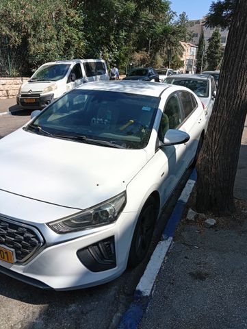 יונדאי איוניק
