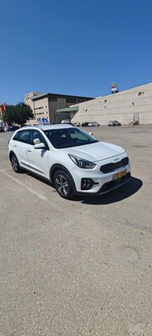 קיה נירו