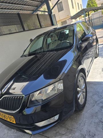 סקודה אוקטביה
