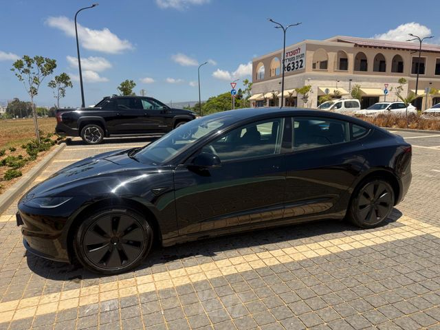 טסלה מודל 3