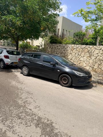 אופל אסטרה
