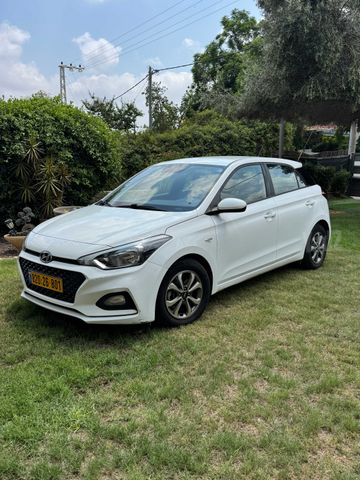 מודעת רכב יונדאי i20