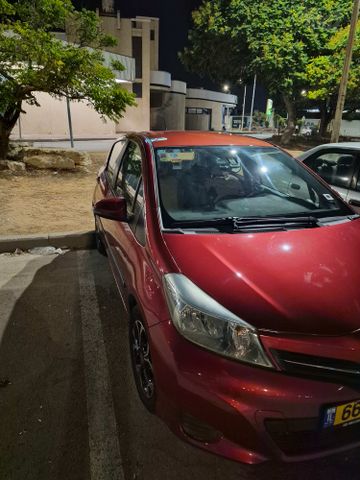 טויוטה יאריס