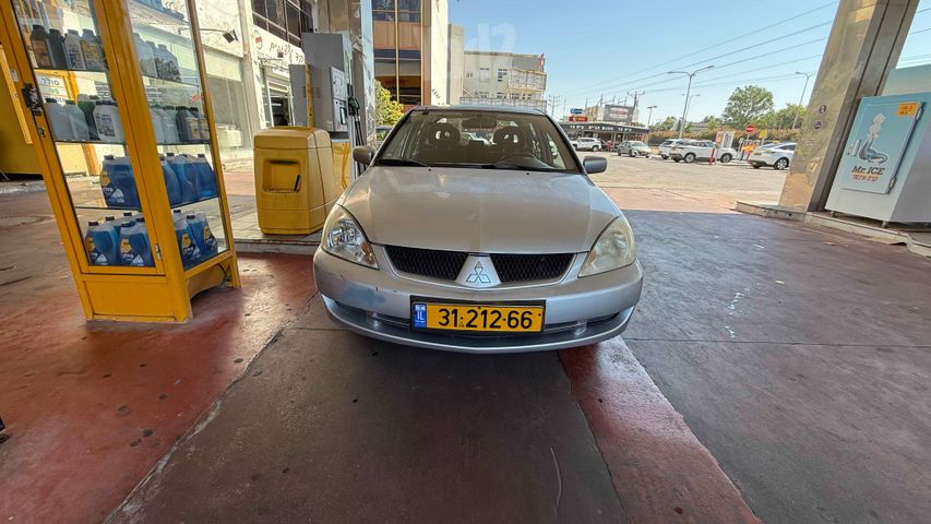 מיצובישי לנסר