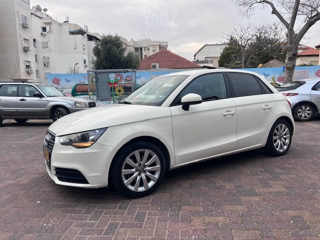 מודעת רכב אאודי A1