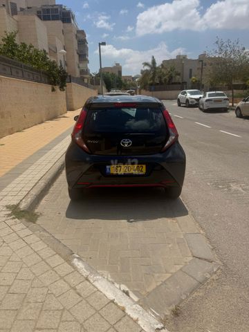 טויוטה אייגו