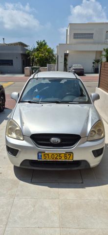 מודעת רכב קיה קארנס