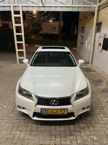 לקסוס GS