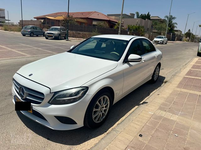 מרצדס-בנץ C-class