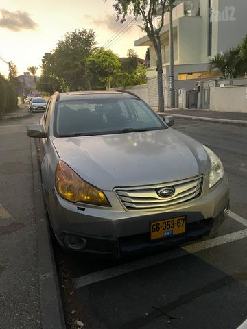 מודעת רכב סובארו אאוטבק