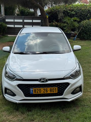 יונדאי i20