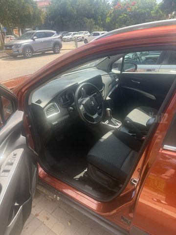 סוזוקי S-Cross