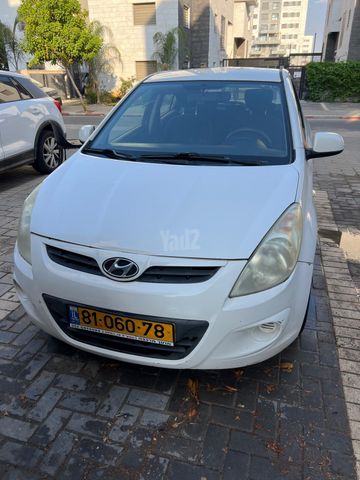יונדאי i20