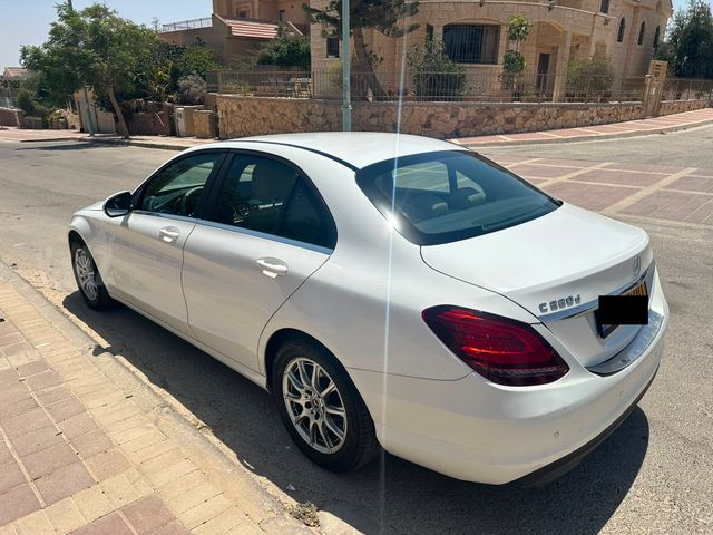 מרצדס-בנץ C-class