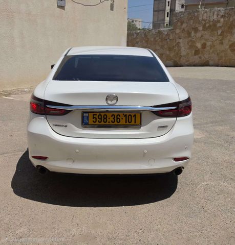 מודעת רכב מאזדה 6