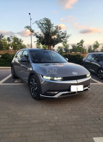יונדאי איוניק 5