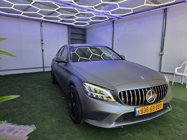 מרצדס-בנץ C-class