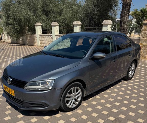 מודעת רכב פולקסווגן ג'טה